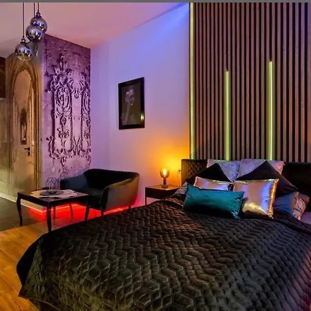 Czarny Z Jacuzzi Cracovie