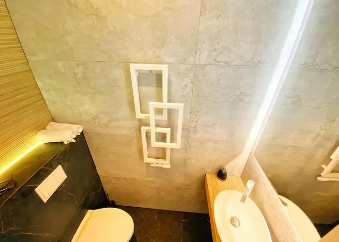 Czarny Z Jacuzzi * كراكوفيا